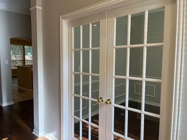 2702 View Mdw — Photo 30