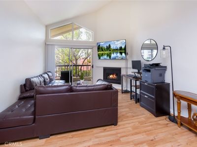 5535 Canoga Ave APT 207, Woodland Hills, CA, 91367