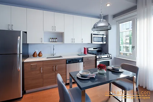 Rented by aptsandlofts.com | media 4