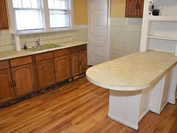 2nd image of 2632 Cleveland Ave