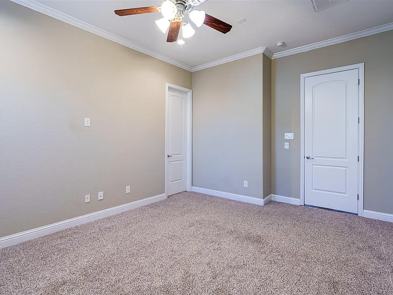 1518 Birdsall St #A — Photo 14