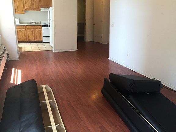 2nd image of 1324 Locust St #470715