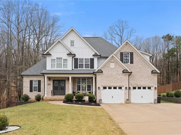 784 Kapstone Xing, Lexington, NC 27295