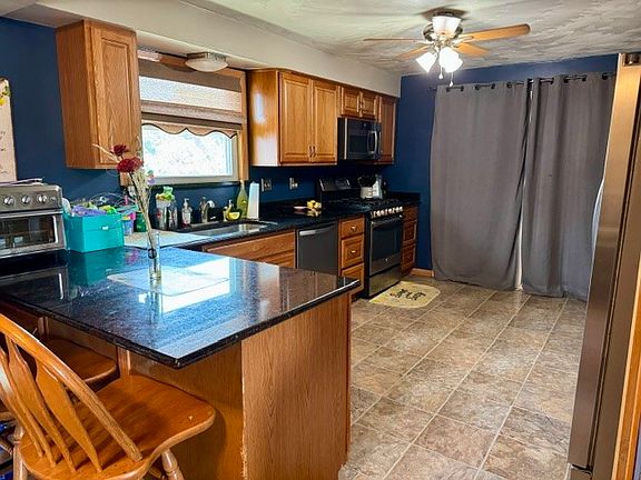 4th image of 2703 W 33rd St