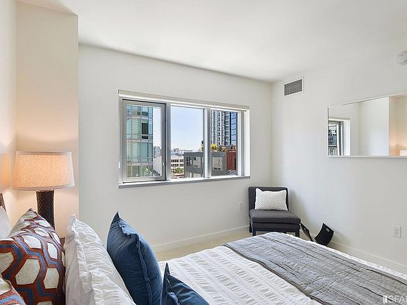5th image of 333 1st St Unit N1001