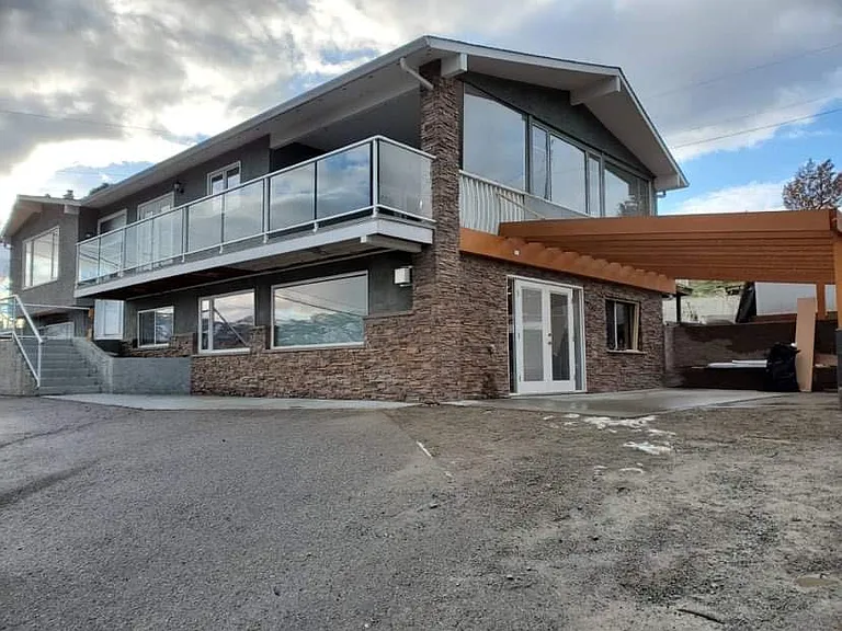 3918 Harding Rd — Photo 3