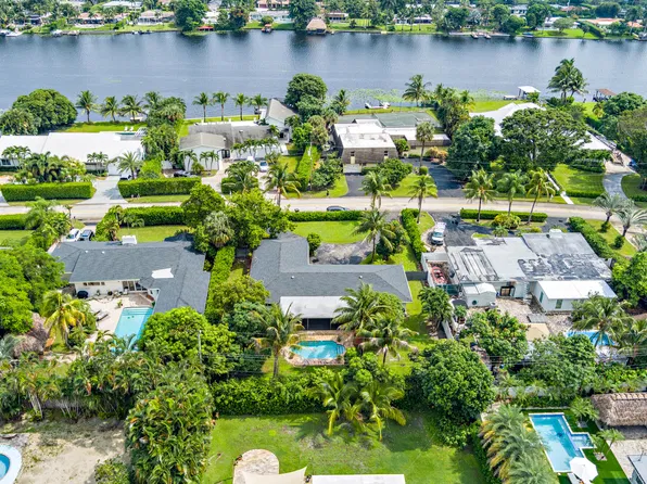 7315 W Lake Drive, West Palm Beach, FL 33406