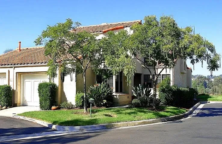 15977 Avenida Villaha #16 — Photo 10