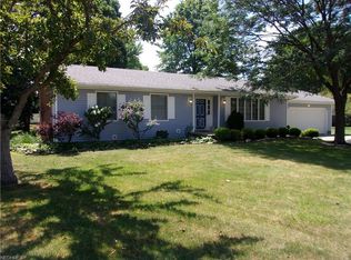 551 Meadowland Ct, Hubbard, OH