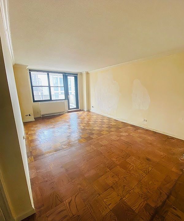 1st image of 301 E 87th St APT 21A