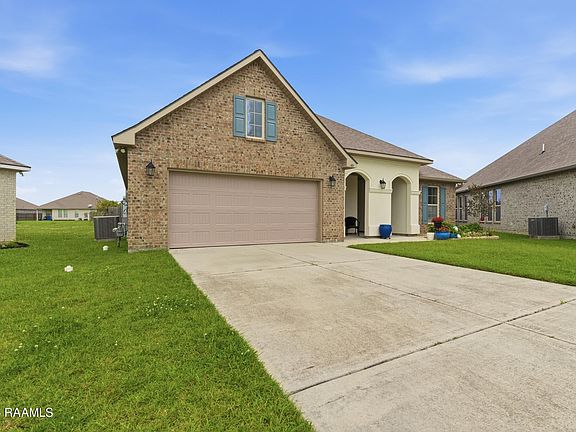 4th image of 101 Sugar Crest Dr
