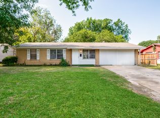 1818 Highland Dr, Carrollton, TX 75006