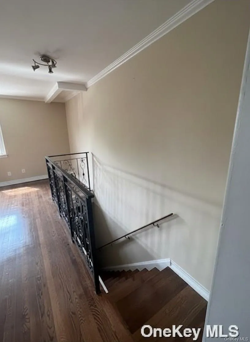 1 bed, 1.0 bath, 990 sqft, $2,300 — Photo 3
