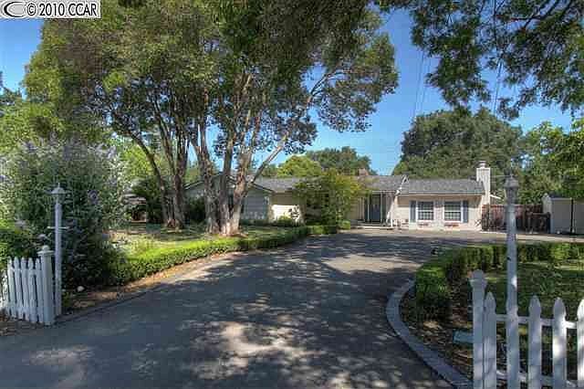1st image of 101 Leona Ct