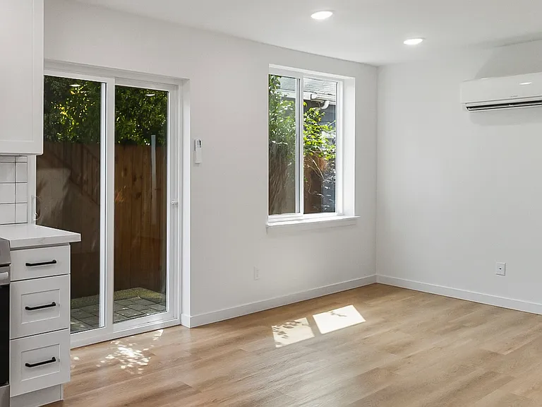 1012 S Donovan St #B — Photo 9