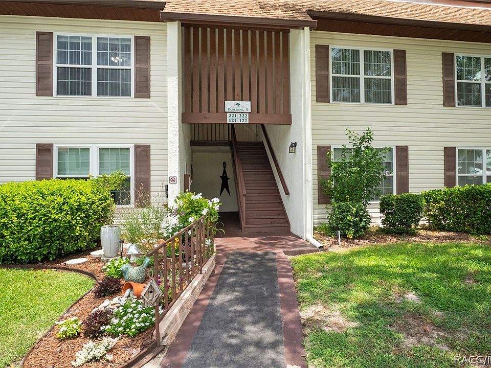 1st image of 2400 Forest Dr APT 221