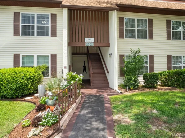 2400 Forest Dr APT 221, Inverness, FL 34453