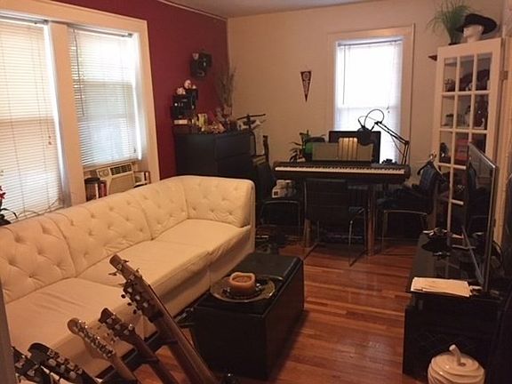 5th image of 5 Haskell St APT 26