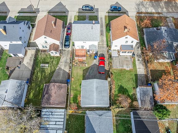 5th image of 14921 Lanning Ave
