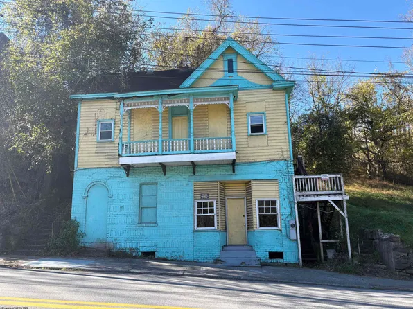 207 Pennsylvania Ave, Fairmont, WV 26554