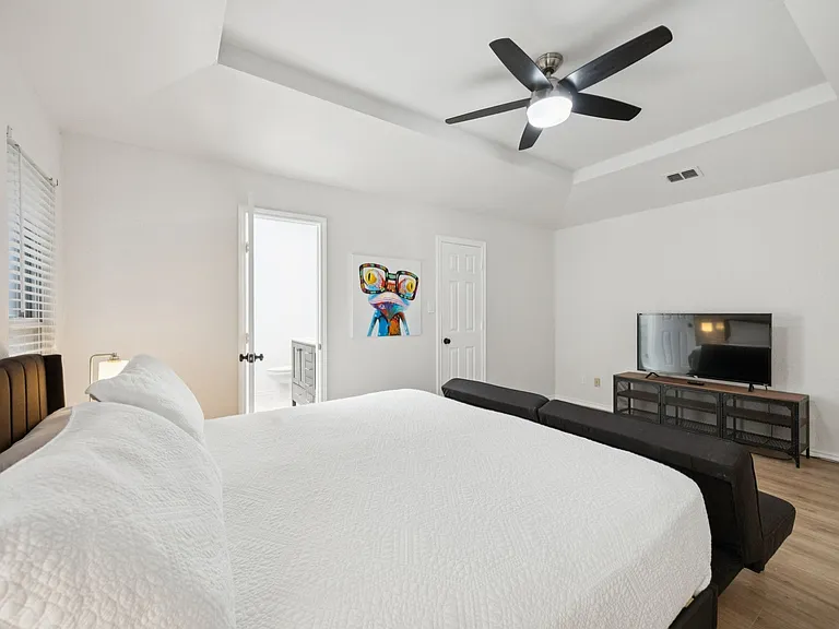 1823 Dew Valley Dr — Photo 14