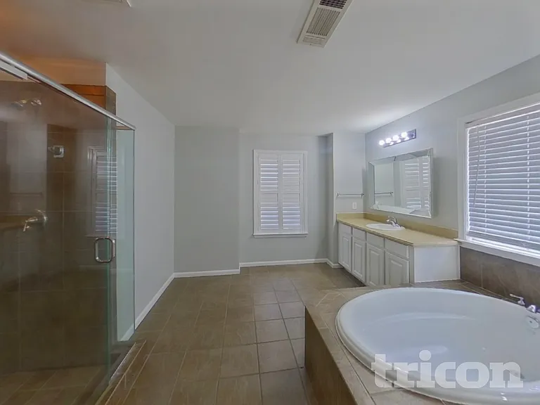 7457 Mistydawn Dr — Photo 10