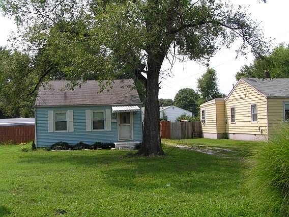 1st image of 6914 Daisy Ave