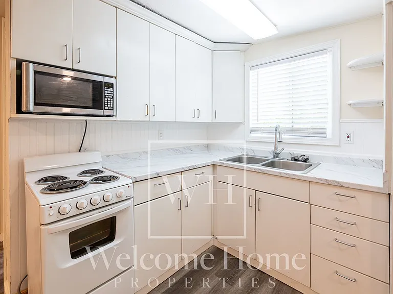 116 SW 13th St — Photo 8