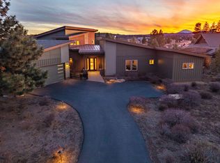 61649 Hosmer Lake Dr, Bend, OR