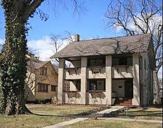 1st image of 827 Fair Oaks Ave