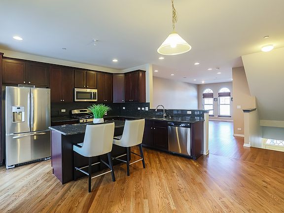 5th image of 6343 Hennings Ct #1