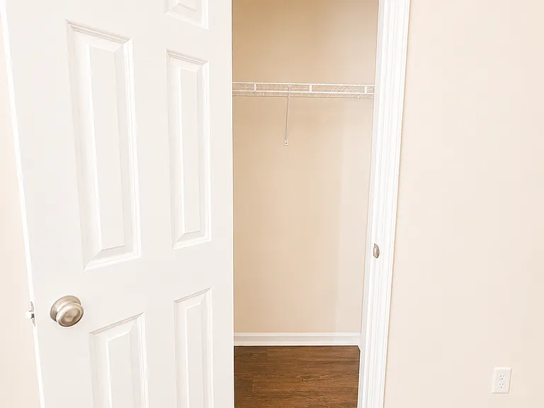 81 Roseberry Cir — Photo 17