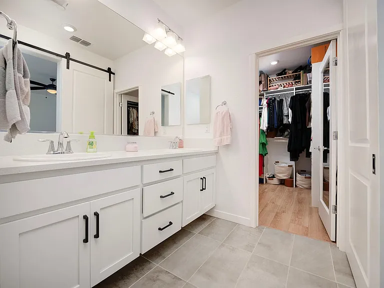 3296 Chickadee Ct — Photo 14