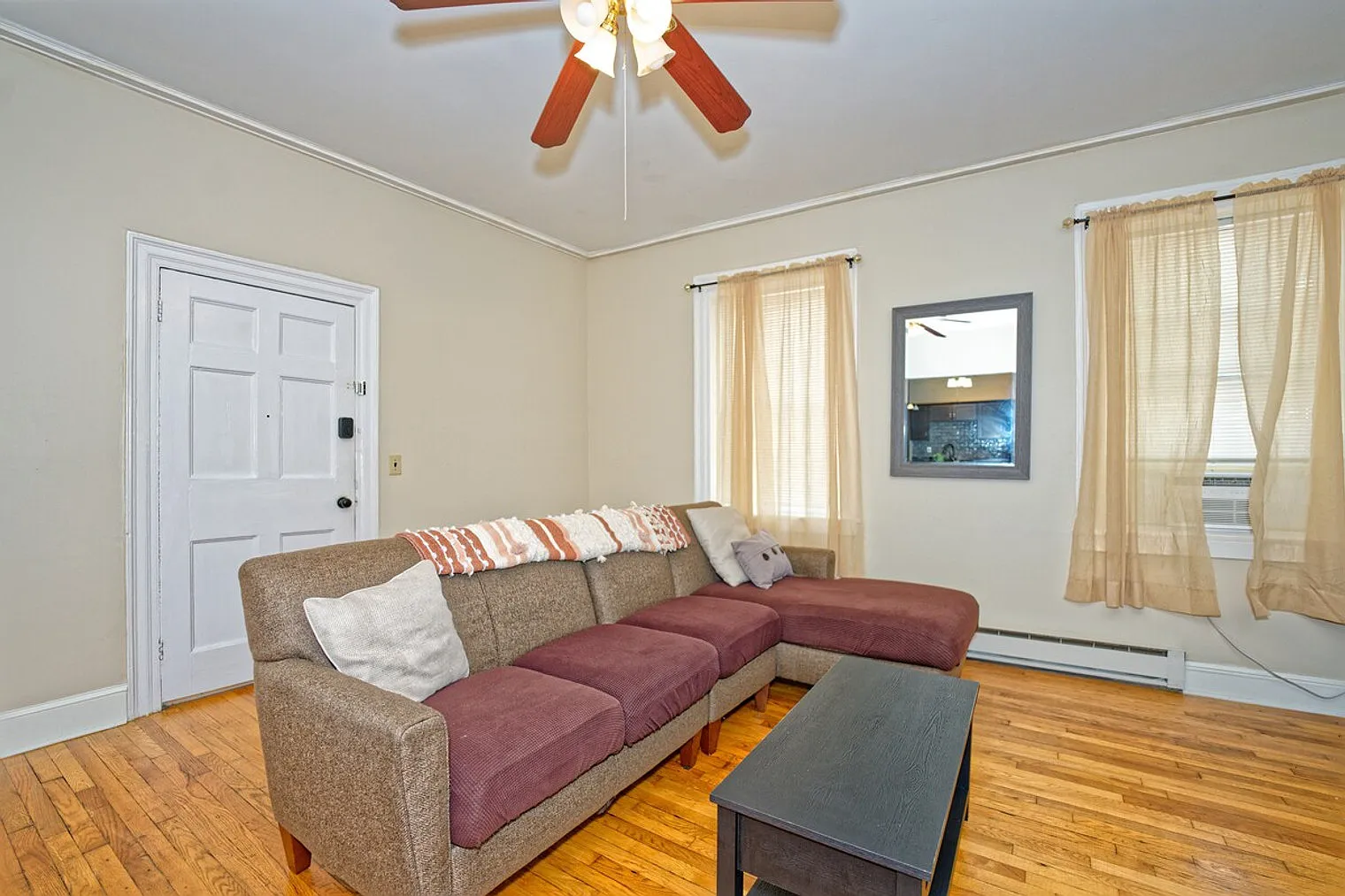 2 bed, 1.0 bath, $3,594 — Photo 2