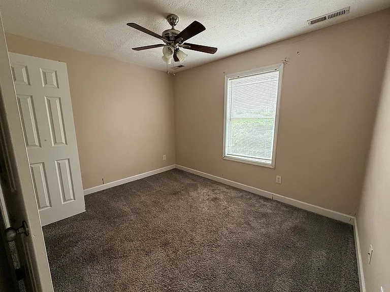 1307 Magnolia St — Photo 6