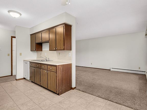 3rd image of 10890 S Shore Dr APT 11