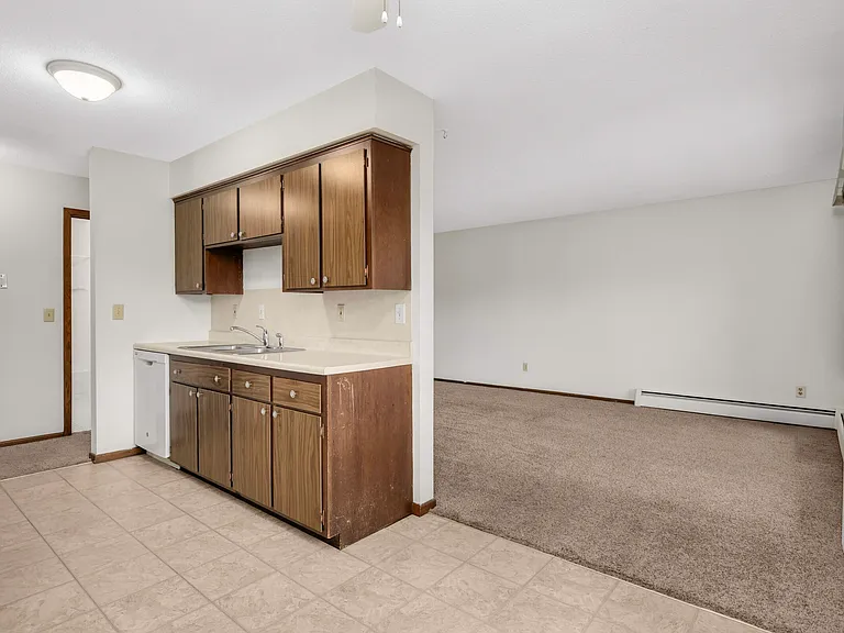 10890 S Shore Dr #12 — Photo 8