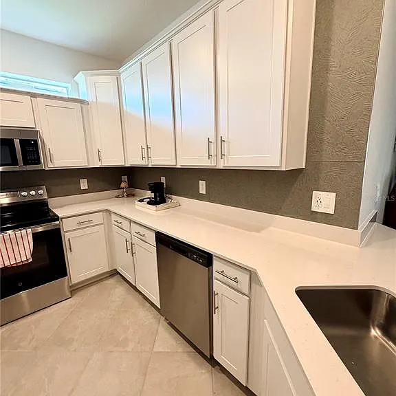 8057 Shore Lake Dr — Photo 40