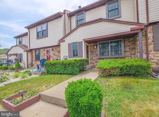 980 Princeton Pl, Warminster, PA 18974