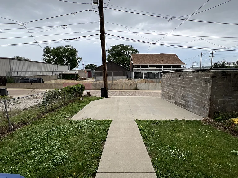 1228 Jackson St — Photo 11