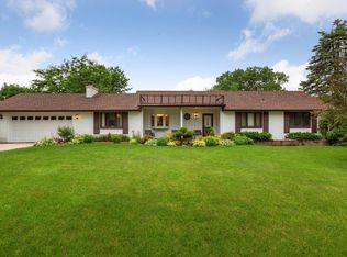 784 Redwood Ln, New Brighton, MN 55112