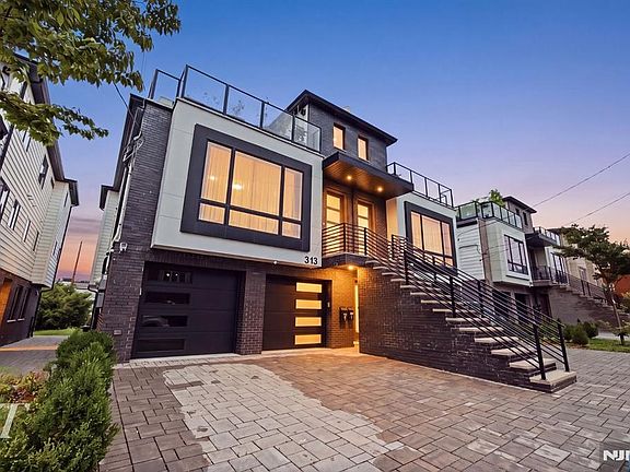 2nd image of 313 8th St #1