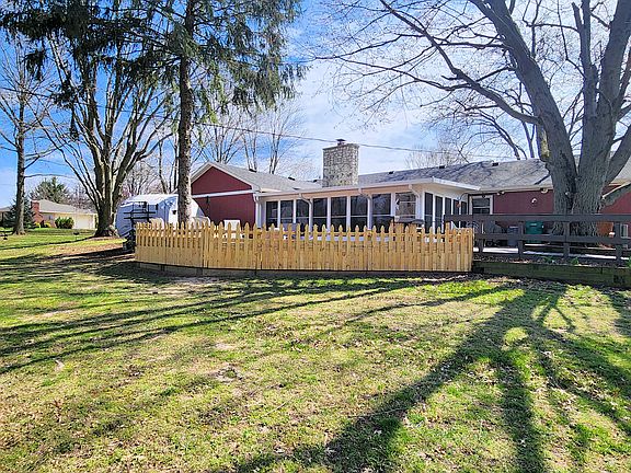 3rd image of 525 Wren Way