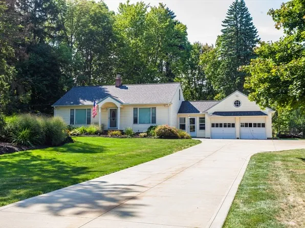 4810 Lander Rd, Orange, OH 44022