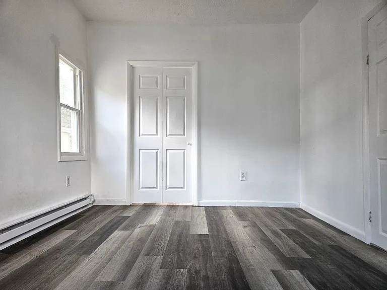 Other side of the Bedroom. Closet Door