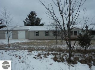 7720 Highland Dr, Alger, MI 48610