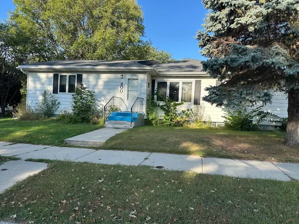 800 Rossman Ave, Detroit Lakes, MN 56501