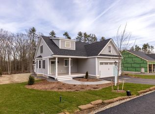 16 Sage Dr #9, Hampton, NH 03842