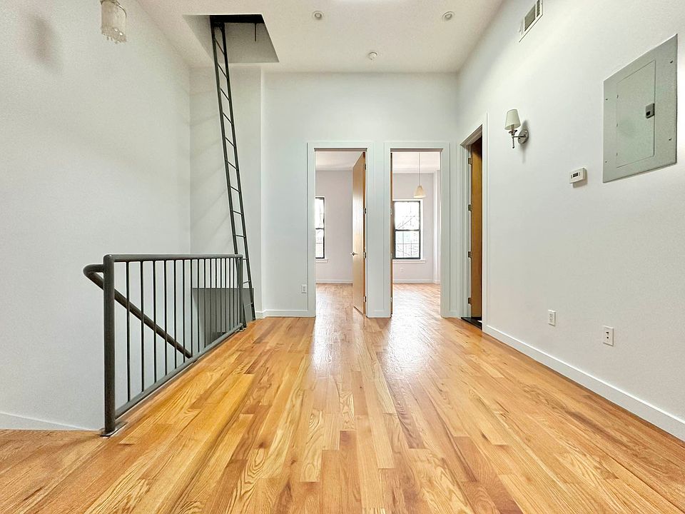 1st image of 1249 Jefferson Ave #2