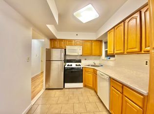 2529 30th Dr, Long Island City, NY 11102